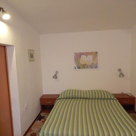 Apartment Tomato プーラ 部屋 写真