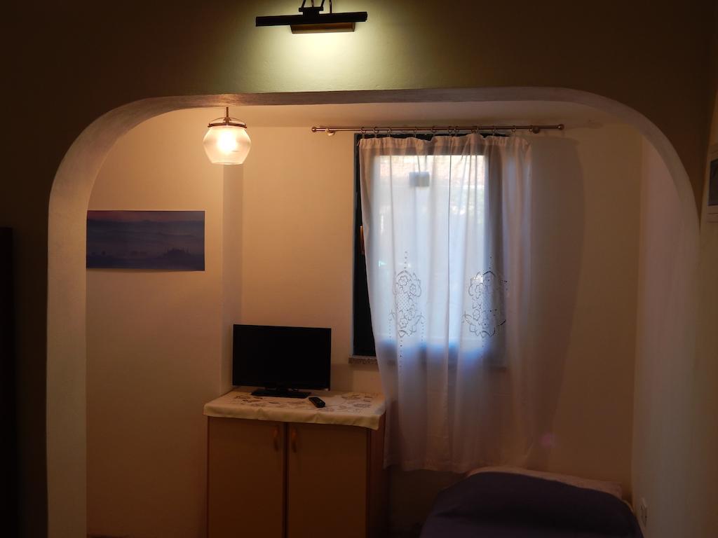 Apartment Tomato プーラ 部屋 写真